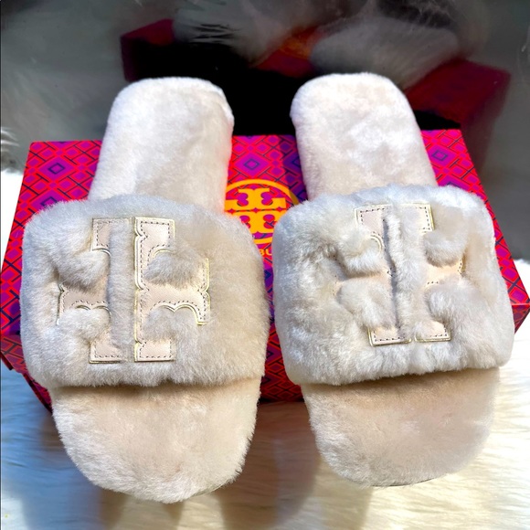 ❌SOLD❌💞 BRANDNEW SHEARLING SOFT SLIDES💞 - Picture 4 of 7
